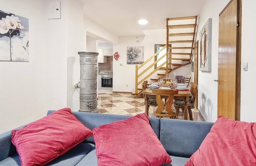 Tuhelj House | Lovely home in Tuhelj with sauna