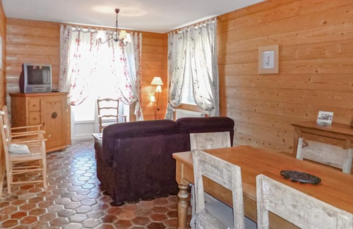 Vaudoy House | Lovely home in Vaudoy-en-Brie with WiFi