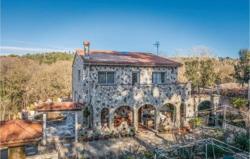 Puigventos House | Lovely Home In Vidreres With Kitchen