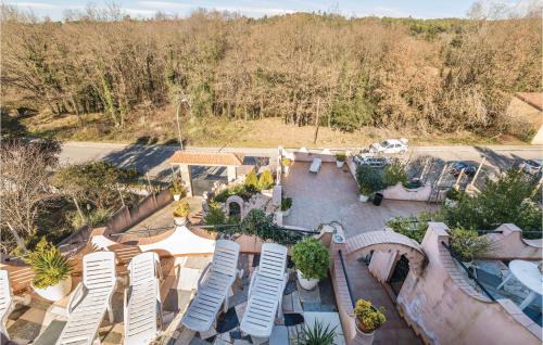 Puigventos House | Lovely Home In Vidreres With Kitchen