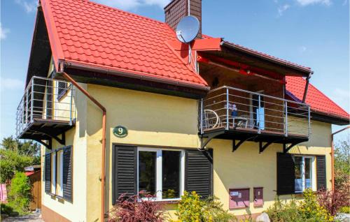 Sarbsk House | Lovely Home In Wicko With Wifi