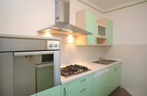 Orbanici House | Lovely home in Zminj with kitchen