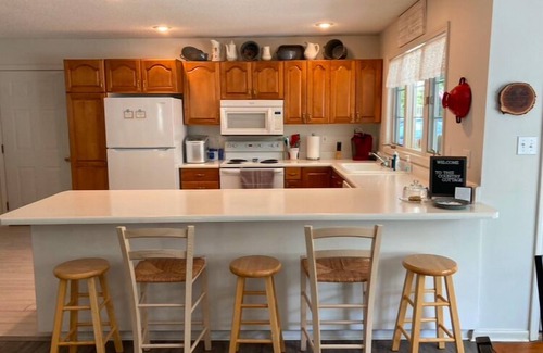 Jackson County House | Lovely home, peaceful country setting. Short drive to all KC area offers