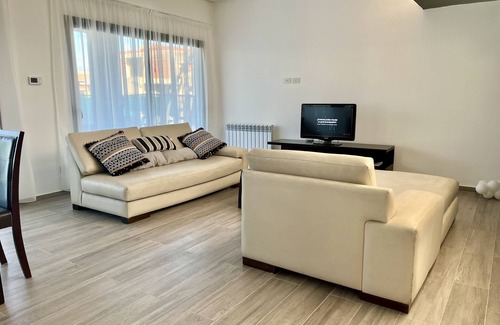 Dique Lujan House | LOVELY HOUSE MINUTES FROM NORDELTA SHOPPING CENTER