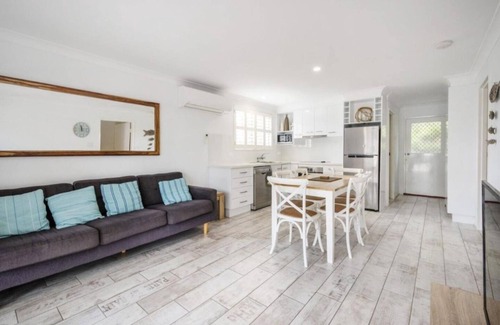 Iluka Apartment | Lovely Iluka! Come whale spotting! Boat ramp, boat parking,barbi, jetty, pool.