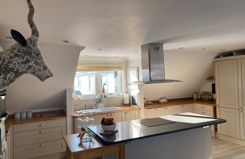 Adisham Apartment | Lovely Large Modern Apartment Near Canterbury