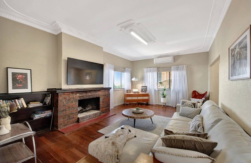 Geraldton House | Lovely mid century inspired house with amazing views.