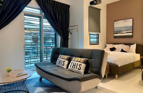 Ulu Tiram House | Lovely Modern Home 4 Bedroom Mount Austin JB