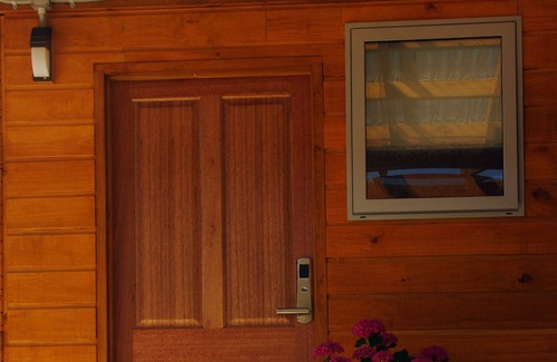 Kumara Ski Chalet | Lovely modern Studio chalet, located at the gateway to the West Coast