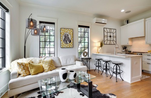 Old Village House | Lovely Mt Pleasant Townhouse w/Central Location!