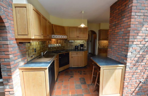 Merksplas House | Lovely, original home with large garden in the centre of Merksplas.