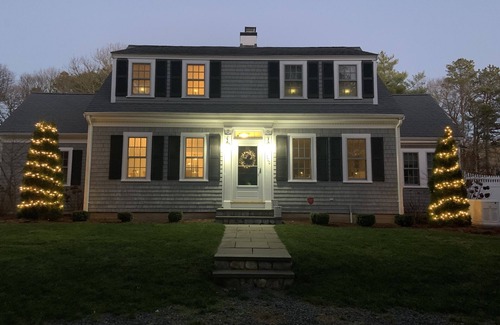 Osterville House | Lovely Osterville Home With New Gunite Pool and Beach Pass.