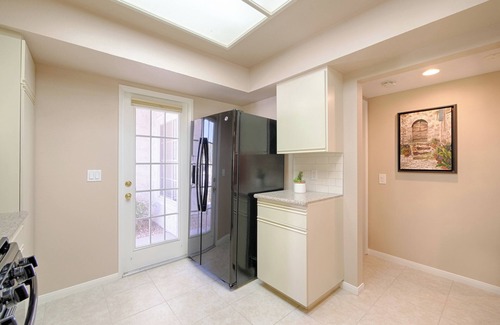 Palm Desert Condo | Lovely Palm Desert Charmer