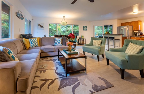 Volcano House | Lovely Private Home 5 minutes to Hawaii Volcanoes National Park