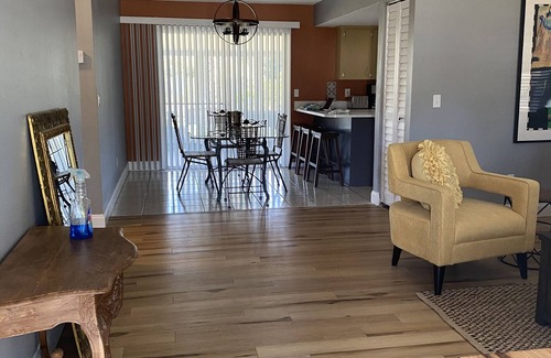 New Smyrna Beach House | Lovely Private 2 Bedroom 6 miles to the beach and 5 minutes to the river