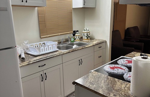 Loris House | Lovely renovated 2 bedroom, 2 Bath mobile home located minutes from the beach.