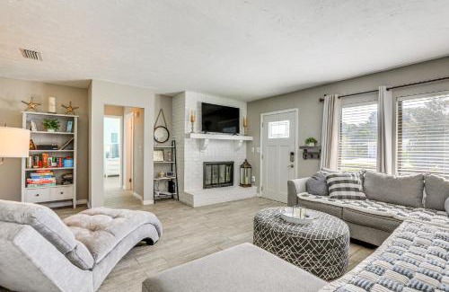 Englewood House | Lovely Retreat Walk to Manasota Key Beach!