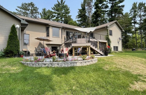 Upper Peninsula Michigan House | Lovely Riverfront Home