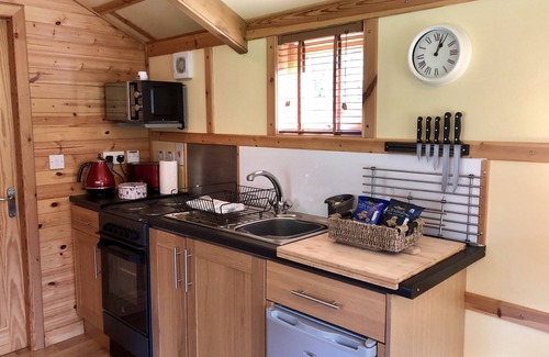 Rashfield Cabin | Lovely Riverside Lodge for two, by romantic Pucks Glen in the Argyll Forest Park