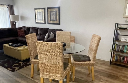 Ventura Condo | Lovely Southpointe Condo Ventura Country Club