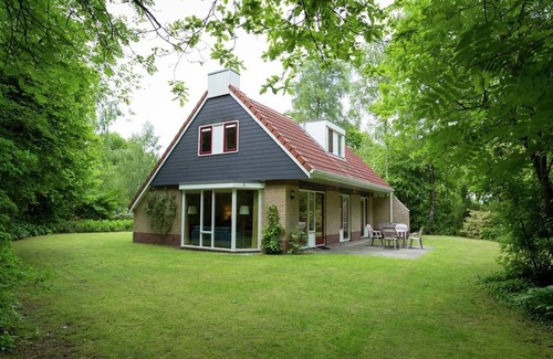 Lemele House | Lovely spacious house for large families