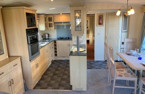 Newton Stewart Cabin | Lovely Static Holiday Caravan near Whithorn