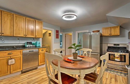 Stoughton Apartment | Lovely Stoughton Getaway Near Train Station!