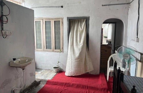 Hyderabad House | Lovely studio room in Hyderabad