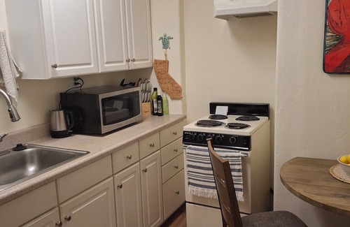 Aptos Apartment | Lovely Studio with Kitchen in charming Aptos