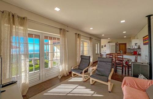 Monserrate Villa | Lovely Sunny House - with sea view