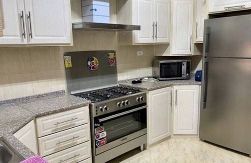 Amman Condo | LOVELY SUPER MODERN SKY RISE LUXURY CONDO!