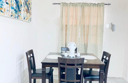 Providence Apartment | Lovely Two Bedroom Apartment in Providence