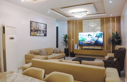 Lagos Apartment | Lovely two bedroom in Ikeja GRA