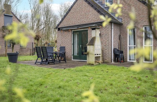 Ewijk House | Lovely vacation home near forest and water