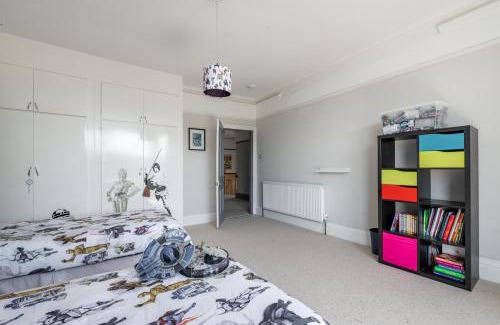 Roundham Villa | Lovely Victorian Villa in the English Riviera