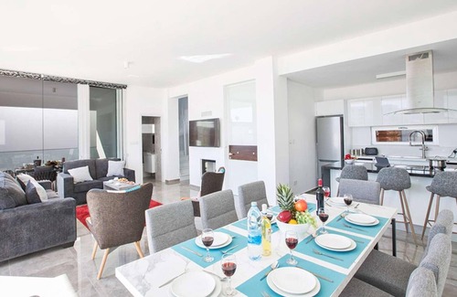 Protaras Villa | Lovely villa perfect for families, great location