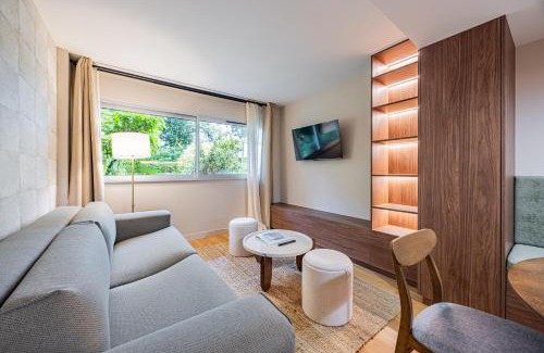 Quartier des Grandes-Carrieres Apartment | LovelyAppartment-OldMontmartre