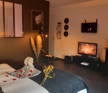 Verton House | LOVER'S ROOM OR