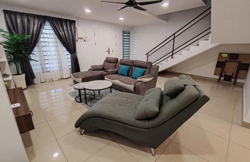 Seremban House | Loveu homestay 232 duyung