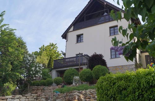 Kleinnaundorf Apartment | Lovingly furnished vacation apartment with sunny, quiet balcony facing the lavender