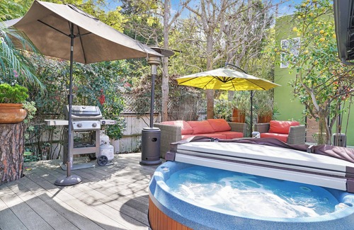 Del Rey Cottage | Lovley Private Hideaway Cottage Romantic or Business - Near Beach, Movies & Ent.