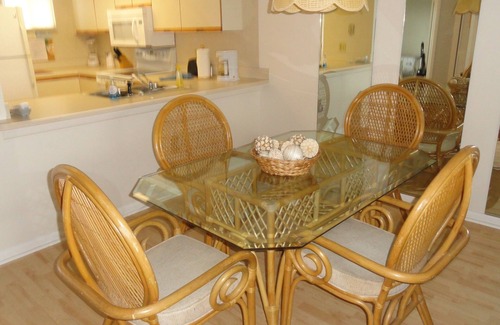 Butler Beach Condo | LOW RATES - Very Clean, Building G, 2/2 Pool, Beach, Tennis, Wifi Top floor