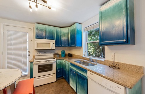 Bradenton Beach House | Low Rider - Bottom Unit -