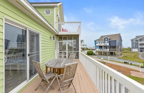 Village of Stump Sound House | Lowe Tide