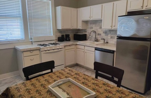 Central Gardens Apartment | Lower level 2 bedroom with Front Porch patio