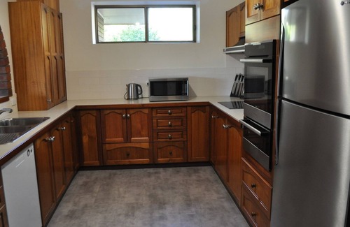 Loxton House | Loxton River Escape - Holiday home on the river