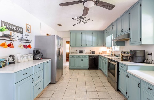 Meridian House | Lrge Golden Isles Home-Huge Pool, Hot Tub, Game Rm
