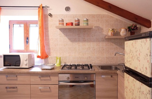 Erchie Apartment | Luana Apartment - Gialu Holiday House