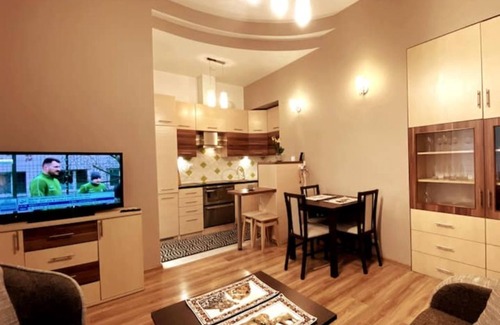 Srodmiescie Apartment | LublinBNB-cozy FAMILY APARTMENT-the heart of Lublin-Bedroom&LivingRoom&Kitchen