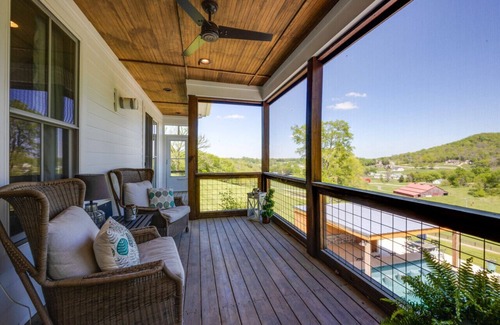 Unionville House | Lucky 13 Farms - Secluded Estate w/Heated Infinity Pool